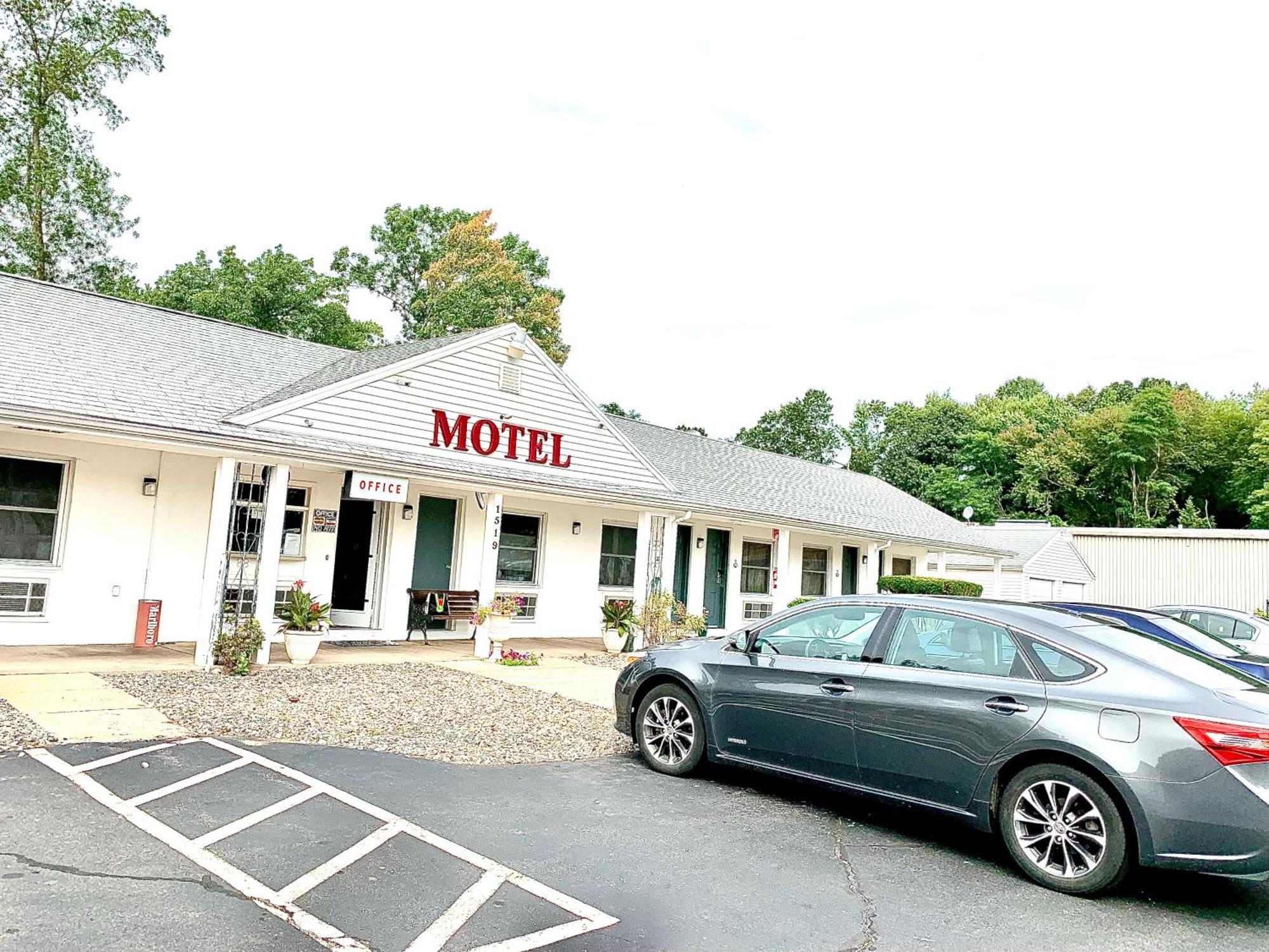 South Windsor Nitey Nite Motel מראה חיצוני תמונה